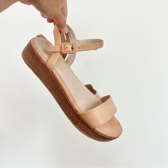 ABLE Larissa Leather Platform Sandals Vachetta Beige w Buckle Strappy Shoes Sz 6 - Picture 2 of 9